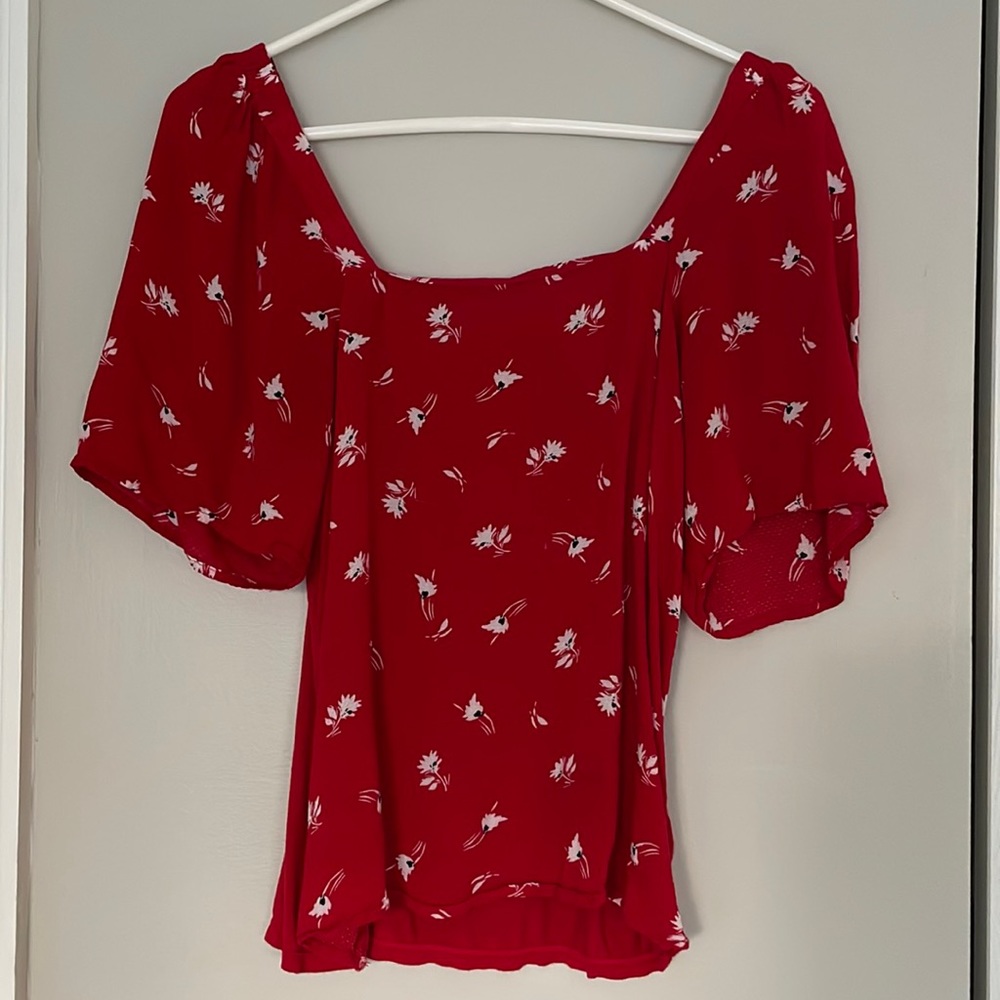 A New Day Square Neck Tee 🌹